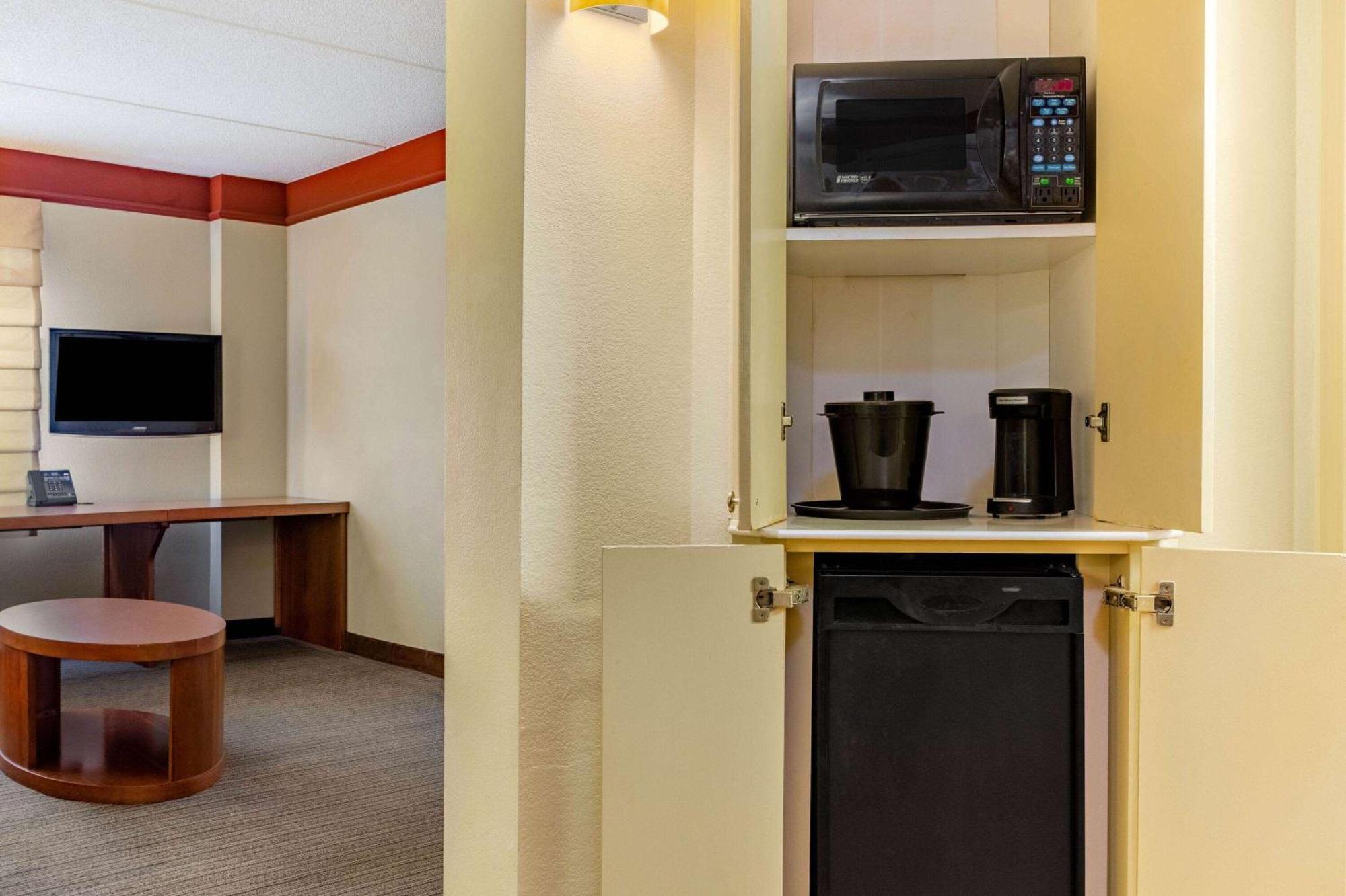 La Quinta By Wyndham Raleigh/Durham Southpoint Otel Dış mekan fotoğraf